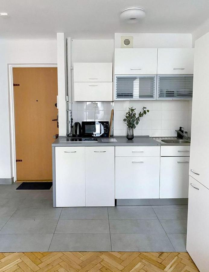 Halby Apartment Chlodna 15 Varšava Exteriér fotografie