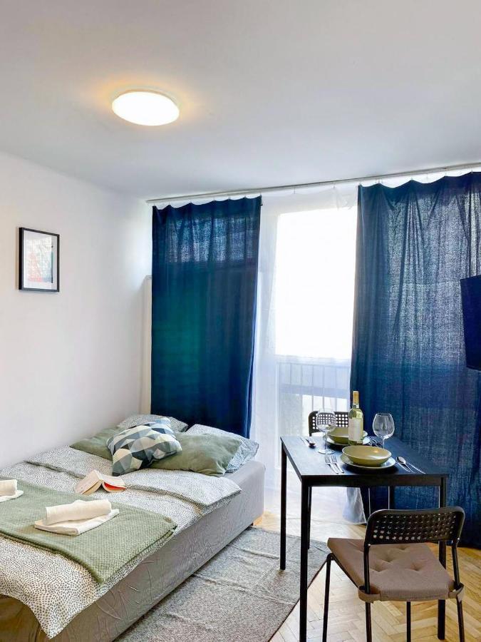 Halby Apartment Chlodna 15 Varšava Exteriér fotografie